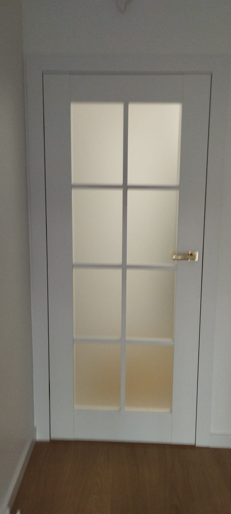 Drzwi - Drzwi białe szklane krzyz