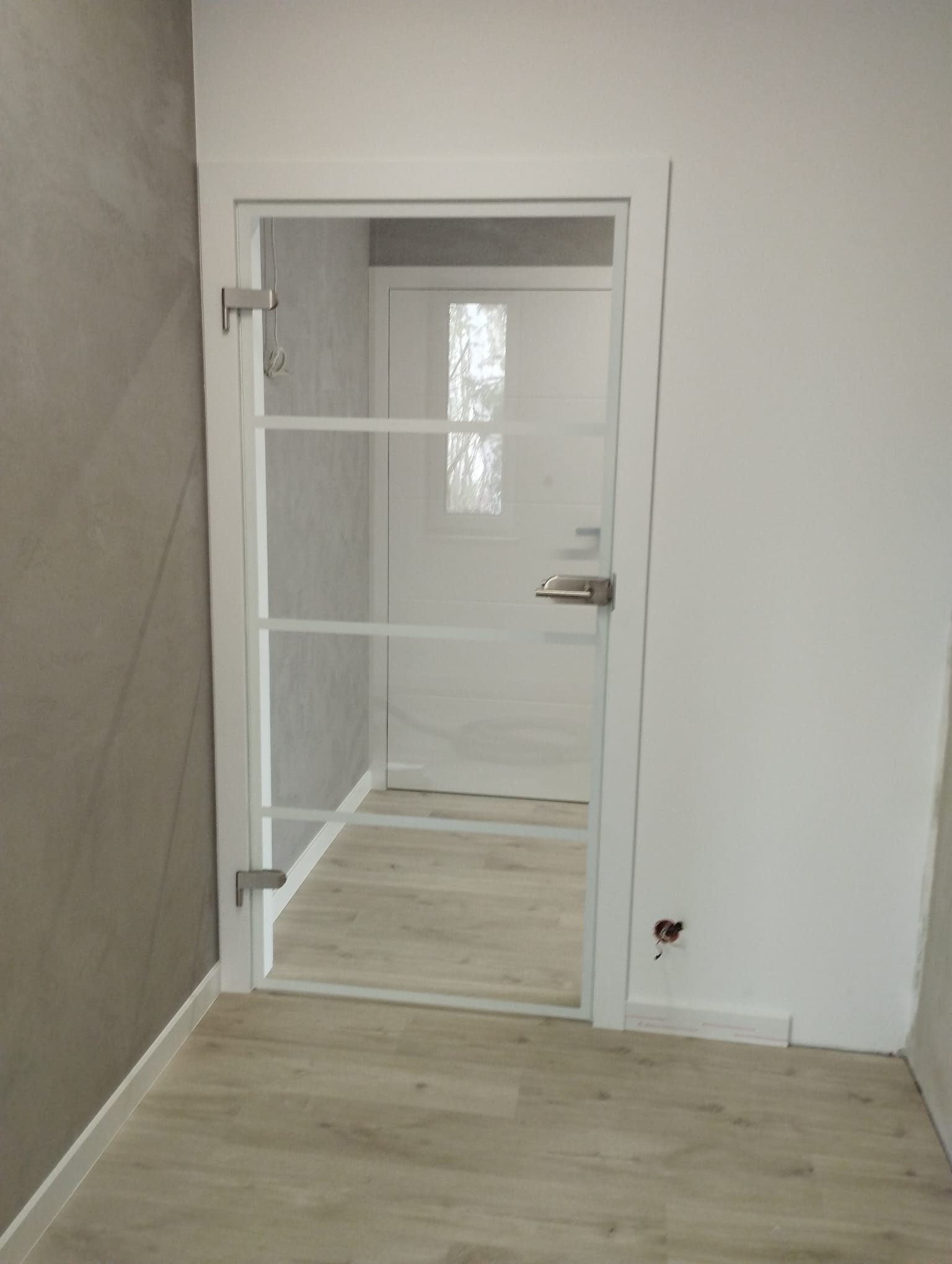 Drzwi - Drzwi białe szklane ramki