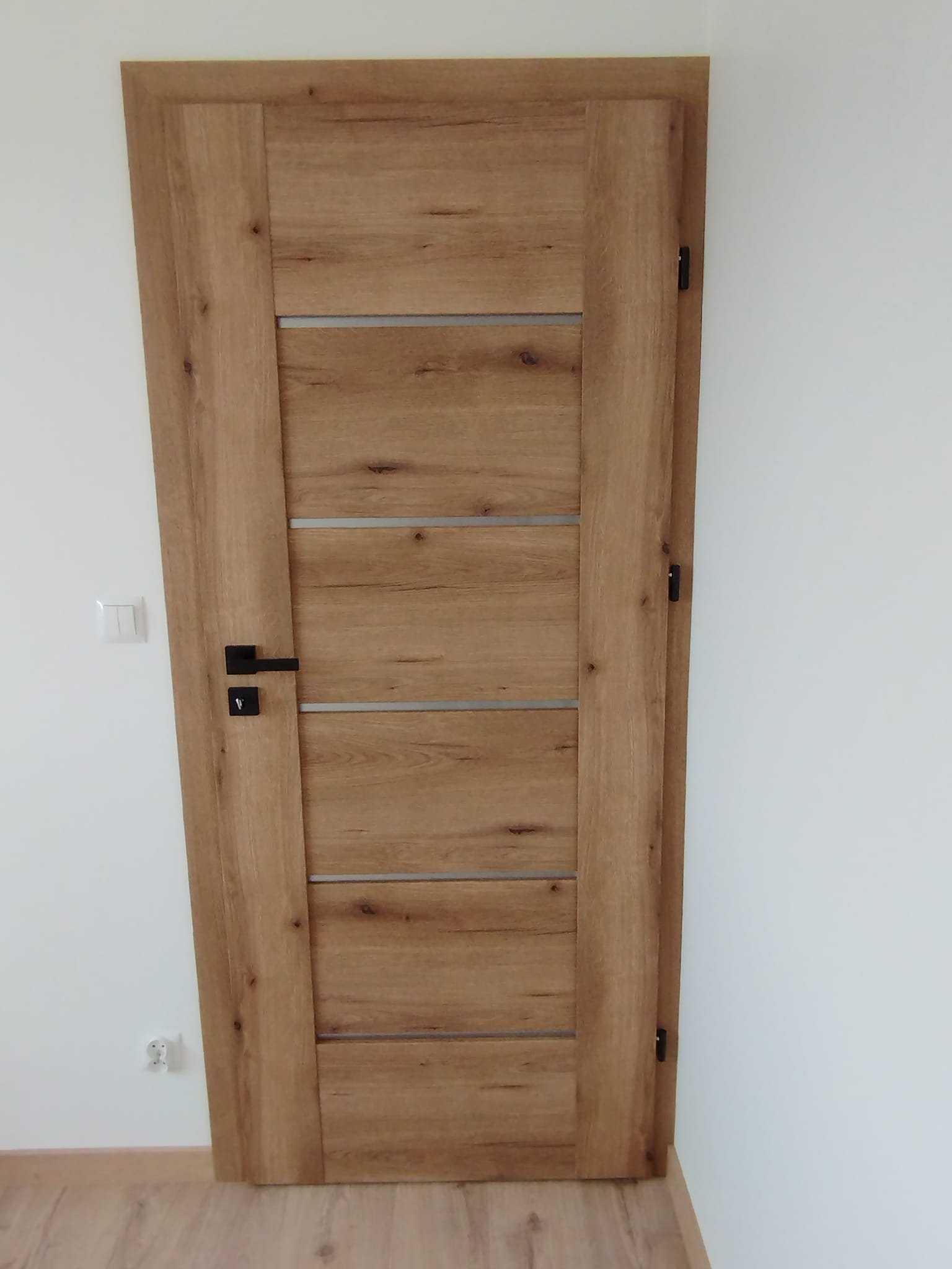 Drzwi - Drzwi dąb listwy metalowe