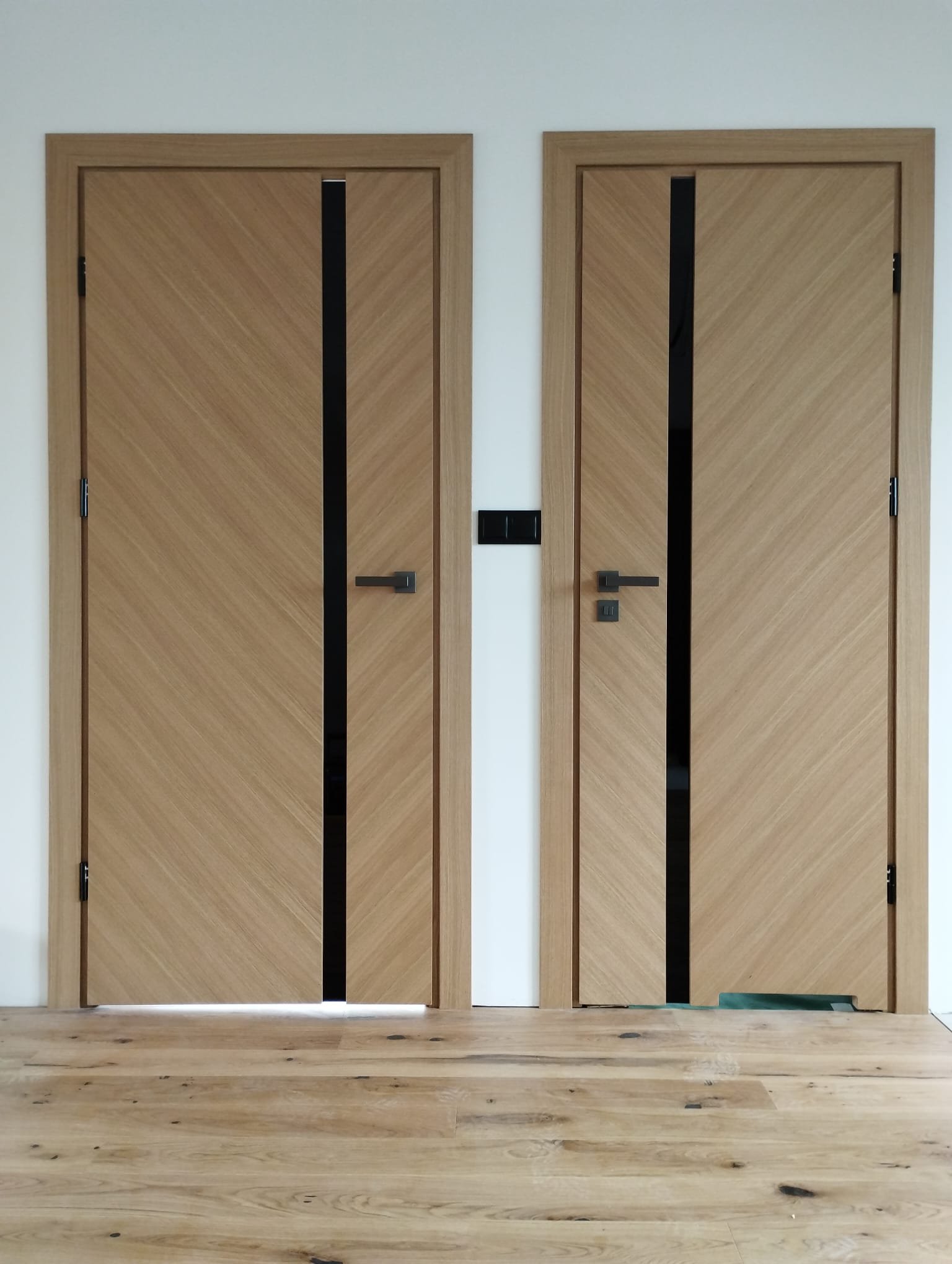 Drzwi - Drzwi dębowe czarna linia