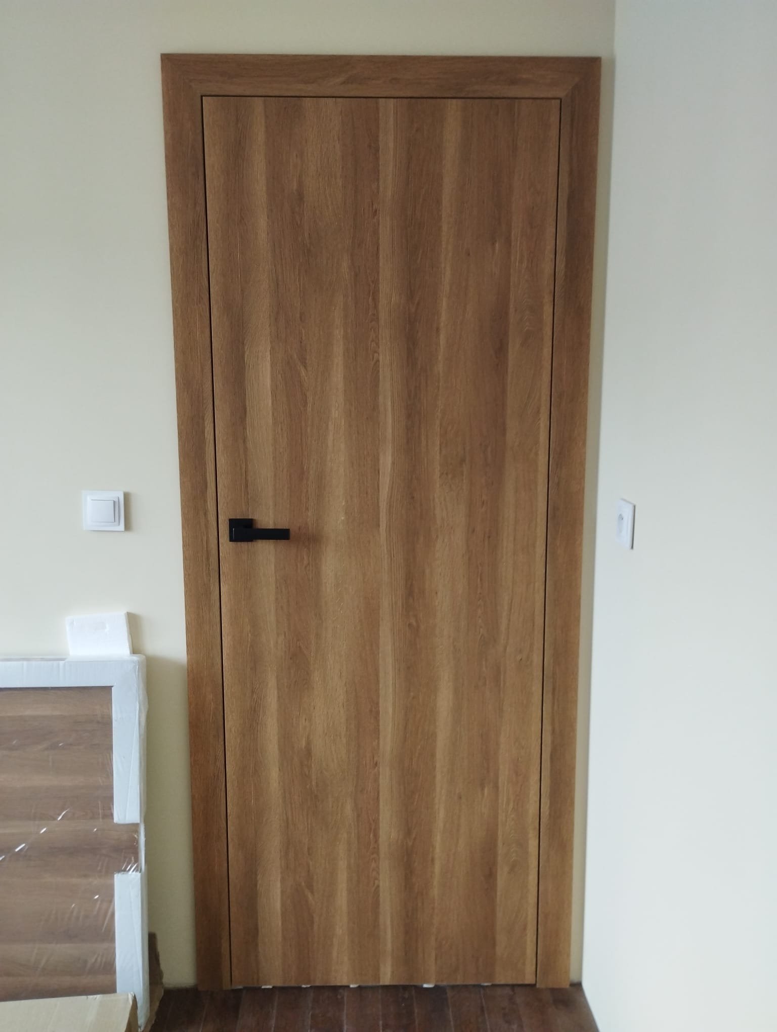 Drzwi - Drzwi drewniane przy schody