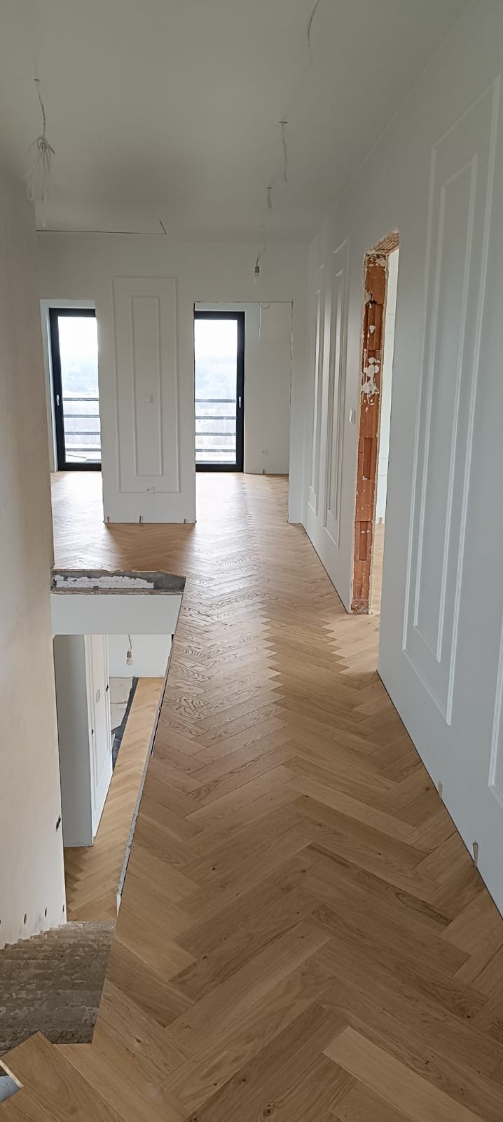 Podłogi - Podłoga jodełka korytarz