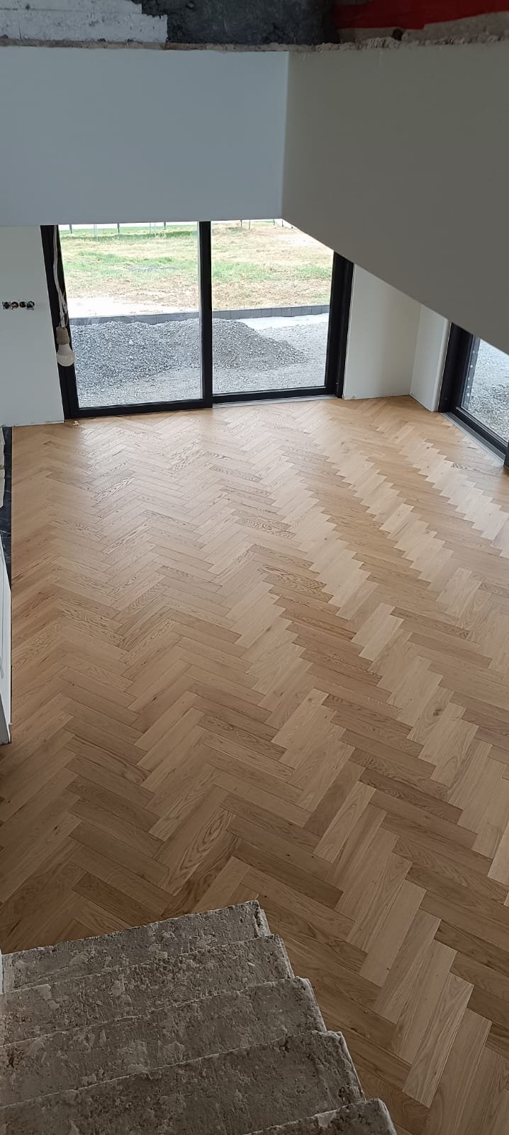 Podłogi - Podłoga jodełka salon antilopa