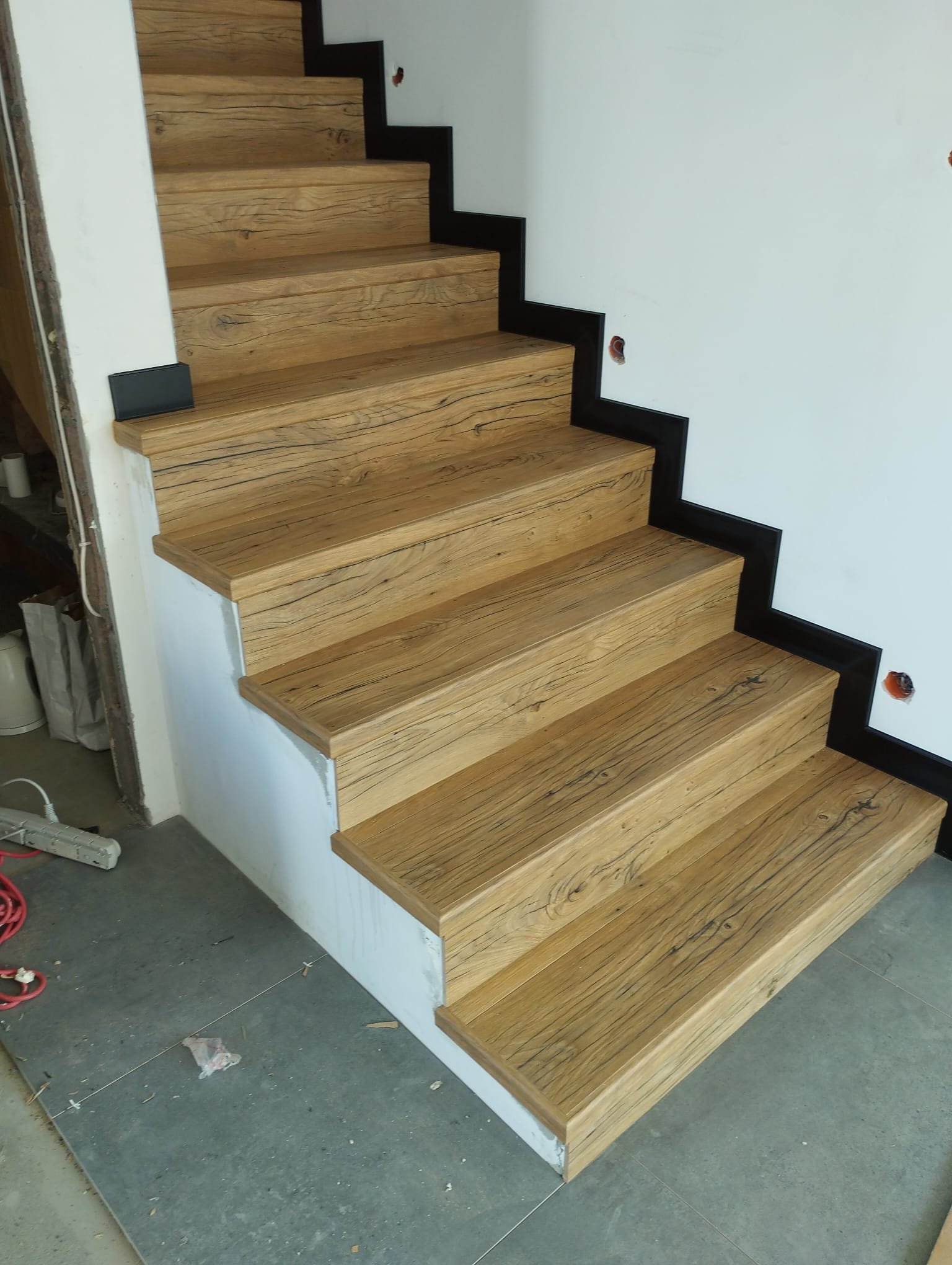 Schody - Schody dąb montaż